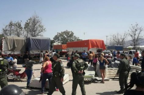 ¿Ayuda o dádiva? Intentan saquear varios camiones de Nación