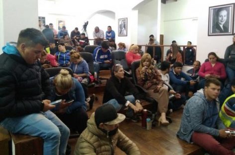 Una toma en el Concejo Deliberante impidió la sesión
