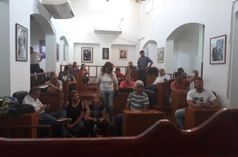 El paredismo busca bloquear la asunción de Alfredo Menem