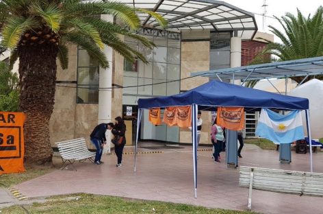 Paro médico. Para los gremios fue total y Salud lo minimiza