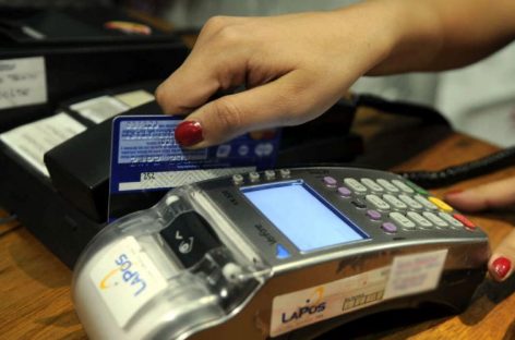 Ojo, desde junio será más caro endeudarse con tarjetas de crédito
