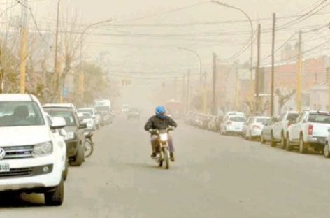 Por el mal clima, Chilecito suspendió las clases turno tarde