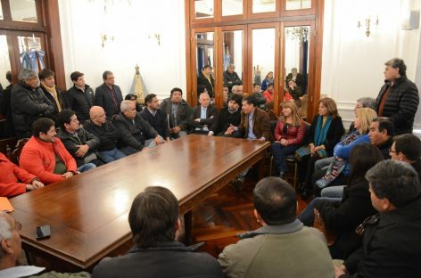 El nuevo aumento salarial a los estatales riojanos es del 8%