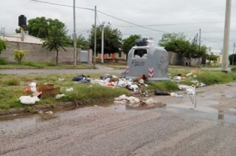 Denuncian que ensucian adrede con basura la Capital
