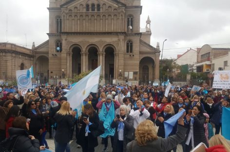 Con una masiva convocatoria marcharon contra del Aborto Legal