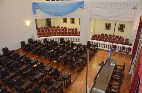 Piden descuentos para los diputados que falten a las sesiones