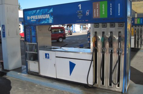 GOLPE AL BOLSILLO. YPF AUMENTÓ SUS COMBUSTIBLES