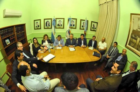 Desde la Legislatura, Paredes volvió a reclamar por fondos