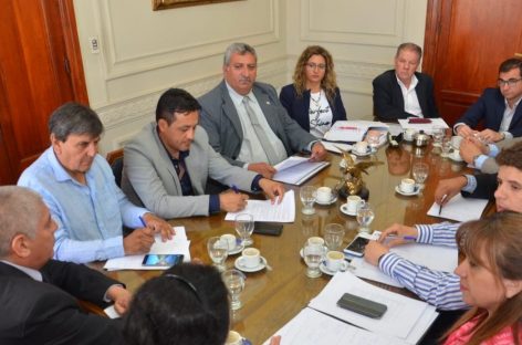 El gobierno mostró números a diputados y negó deuda con Capital