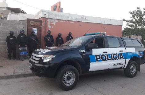 Cuatro detenidos en otro golpe al narco menudeo
