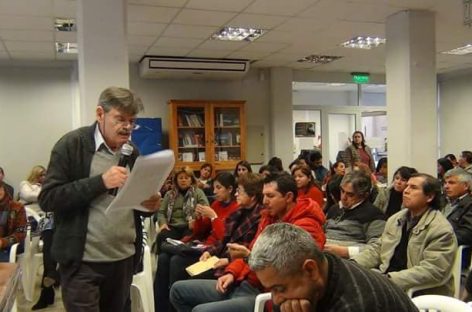 Gremios docentes piden 25% de aumento antes de fin de año