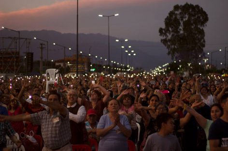 La fe llevó una multitud a las misas de Betancourt
