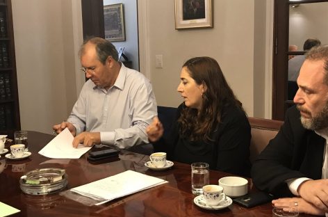 Consulta popular. La oposición presentó amparo en la Corte Suprema
