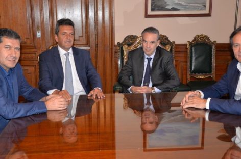 Fuerte respaldo de Massa y Pichetto a la reelección de Casas