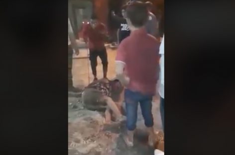 Fue linchado tras ser acusado de usar menores para robar