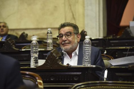 Beder a Marcos Peña por las tarifas: «La gente no puede pagar la luz»
