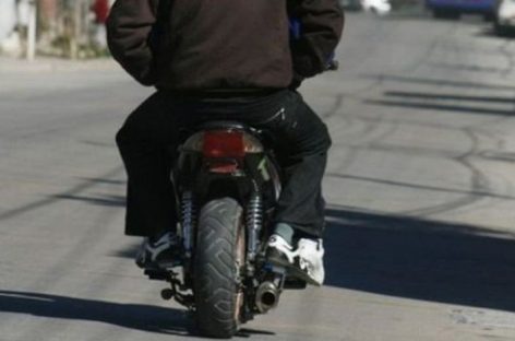 Otro brutal ataque motochorro. Intento de robo a una niña y tiros al aire