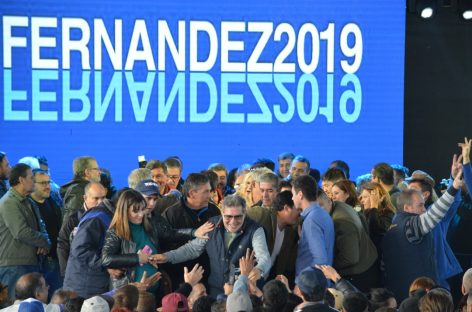 Beder pidió por la «unidad» del PJ en un acto de apoyo a Fernández-Fernández