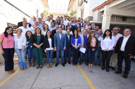 Quintela: «el único adversario es el hambre y el desempleo»