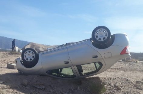 Vuelco en San Blas de los Sauces: sólo daños materiales