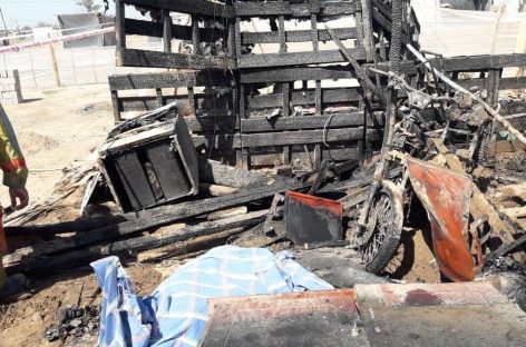 Se incendió una casilla en un asentamiento y murió un joven