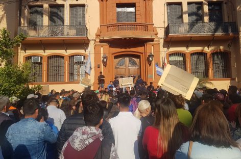 Libran detenciones por la violenta protesta de los PEM