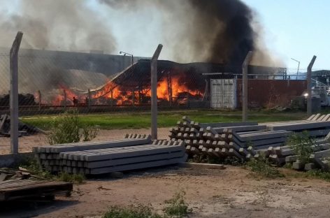 Incendio de magnitud en ENOD: pudo ser controlado