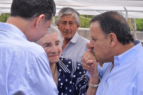Quintela prometió un gabinete «a disposición de la gente»