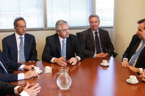 Fernández confirmó a Solá como canciller y a Scioli embajador en Brasil