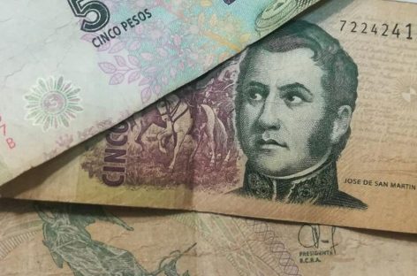 Este domingo salen de circulación los billetes de $5
