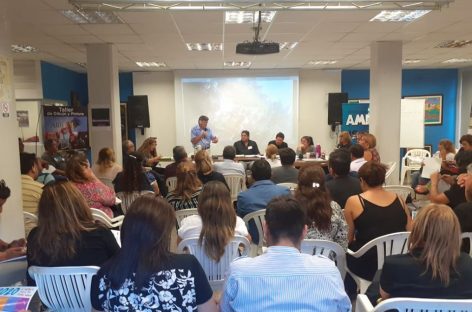 AMP habla de acuerdo con el gobierno y arrancan las clases