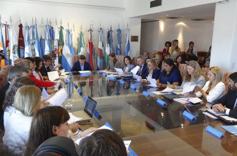 Lanzarán microcréditos no bancarios para mayores de 40 años