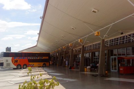 Desde el viernes, Nación prohibió el transporte de larga distancia