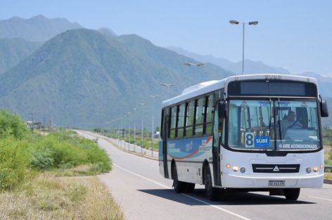 Se levantó el paro del transporte urbano en Capital
