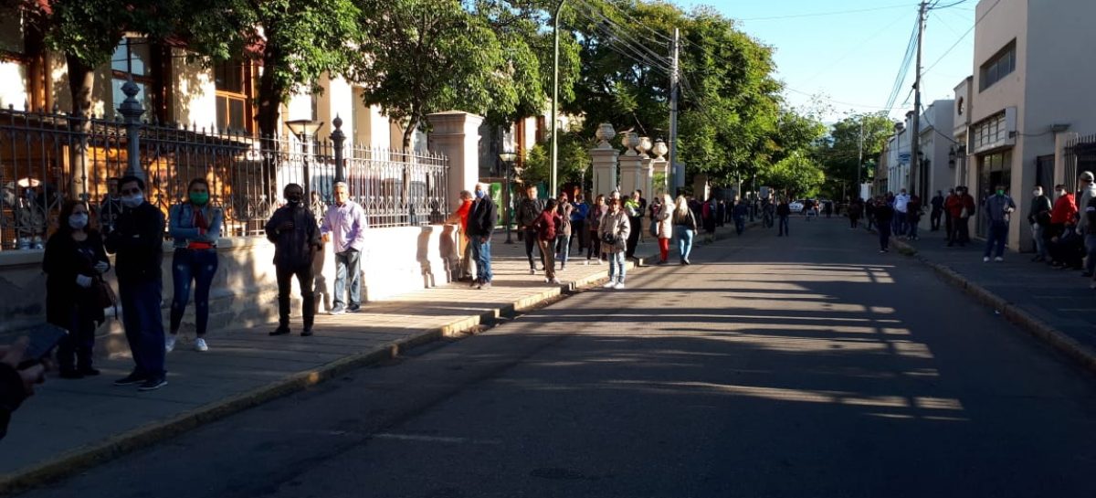 CORONAVIRUS. LA NECESIDAD SE LLEVÓ POR DELANTE LA CUARENTENA