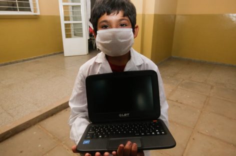 INCLUSIÓN DIGITAL. MIL ALUMNOS RURALES RECIBIERON SUS NETBOOKS