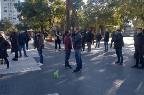 COMERCIANTES MARCHARON Y PIDIERON SER EXCEPTUADOS DE FASE 1