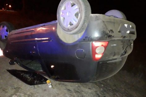 MANEJABA EBRIO, SUFRIÓ UN VUELCO Y RESULTÓ ILESO