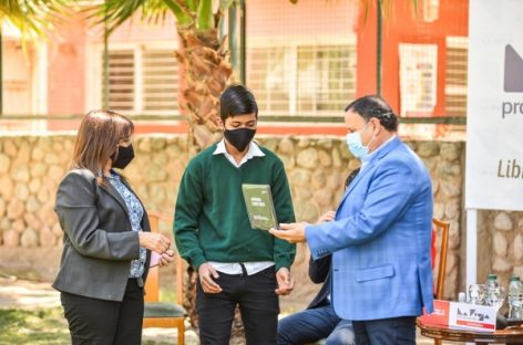 1200 ESTUDIANTES DE CAPITAL RECIBIERON SU NOTEBOOK DE ‘CONECTAR IGUALDAD’