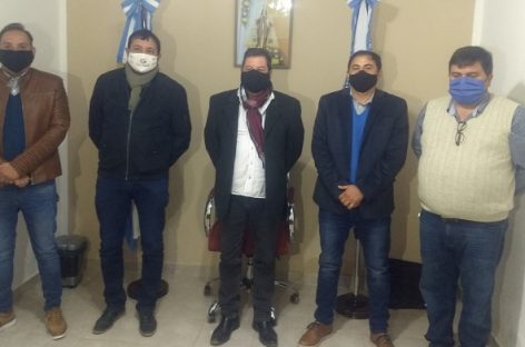 INTENDENTES DEL INTERIOR APUNTAN A CAPITAL POR FONDOS EXTRA DE NACIÓN