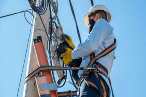 INTERNET PARA TODOS LLEVA NUEVAS REDES DE FIBRA ÓPTICA AL INTERIOR