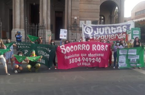 LA RIOJA TUVO SU PAÑUELAZO A FAVOR DEL ABORTO LEGAL, SEGURO Y GRATUITO