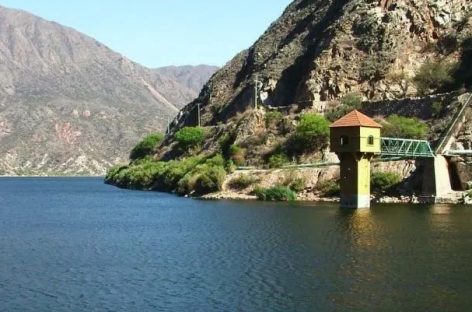 DIQUE LOS SAUCES. ANALIZAN PROHIBIR USO DE VEHÍCULOS NÁUTICOS CON MOTOR A COMBUSTIÓN PARA REALIZAR DEPORTES