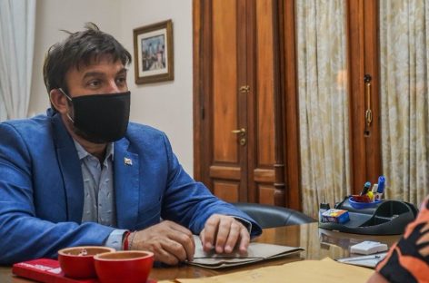 INTENDENTE DEFINIÓ DE «INFANTILISMO POLÍTICO» FRACTURA DEL BLOQUE DEL PJ
