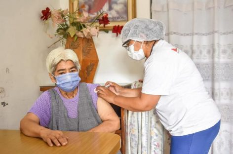 COVID. MÁS DE UNA DOCENA DE MAYORES DE 70 AÑOS RECHAZARON VACUNARSE