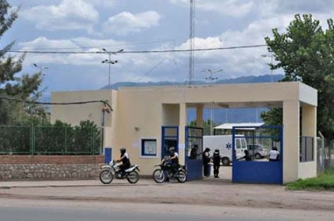 COVID. ALCAIDÍA AL BORDE DEL COLAPSO POR DETENIDOS EN FIESTAS CLANDESTINAS
