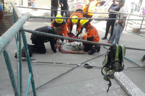 UN HERIDO TRAS DESPLOME DE UN ANDAMIO EN EL PASEO CULTURAL