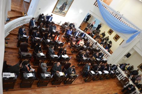 IMPULSAN QUE DIPUTADOS DONEN EL 50% DE SUS SUELDOS AL FONDO COVID