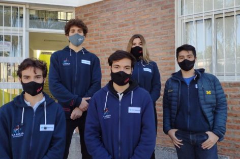 ORGULLO. RIOJANOS QUE REPRESENTARÁN AL PAÍS EN EL MUNDIAL DE ROBÓTICA