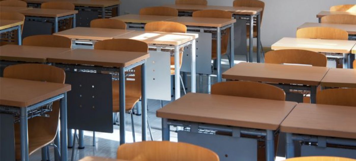 CUOTAS DE ESCUELAS PRIVADAS. NO TIENE INJERENCIA ALGUNA EL GOBIERNO